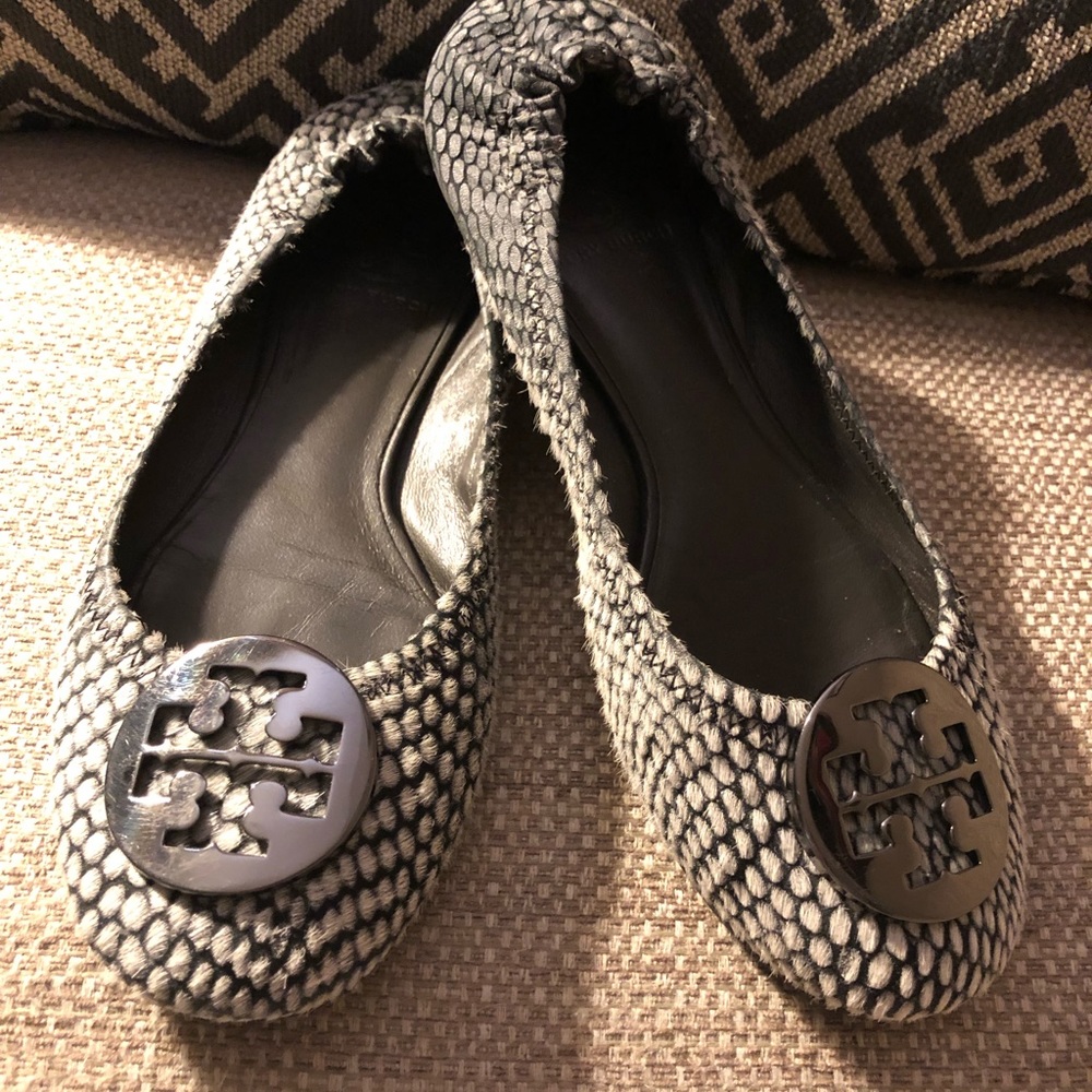 Tory Burch grey hair flats
